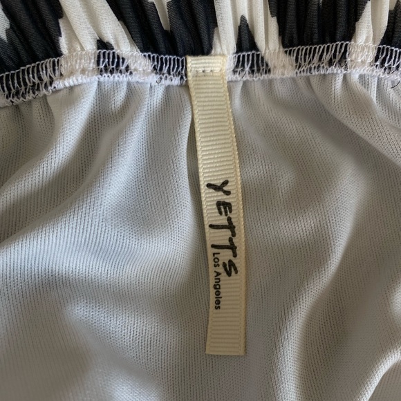 YETTS maxi dress with black & white chevron - Picture 4 of 7